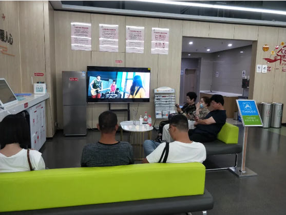 鹽湖區(qū)政務(wù)大廳延時五小時清涼惠民生